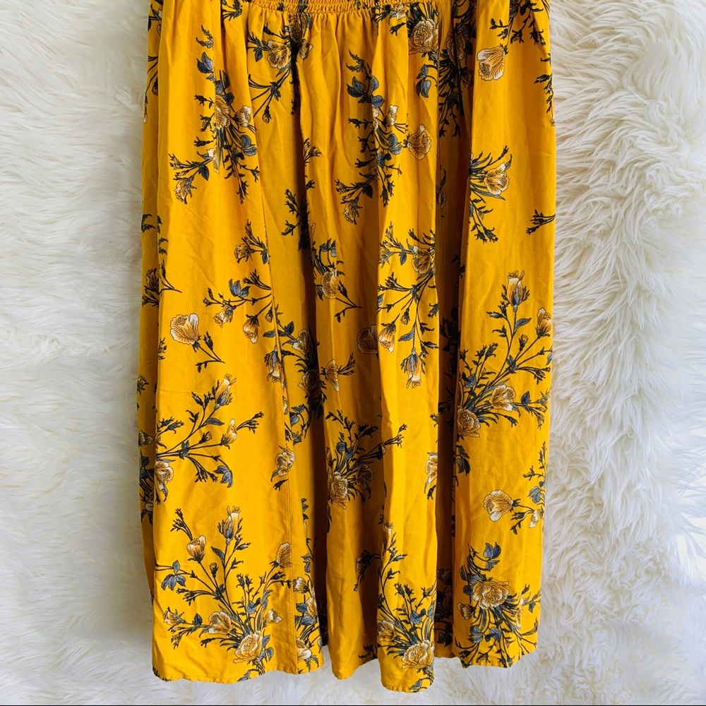๐ผ torrid Yellow Floral Smocked Challis Dress - Picture 6 of 8
